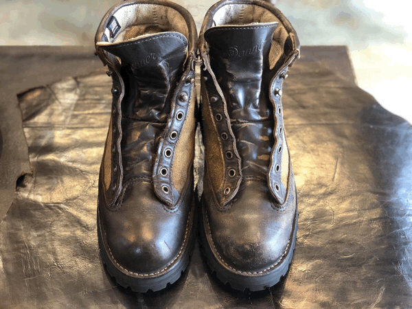 DANNER ダナーライト オールソール修理 アッパーレザー傷 色落ち