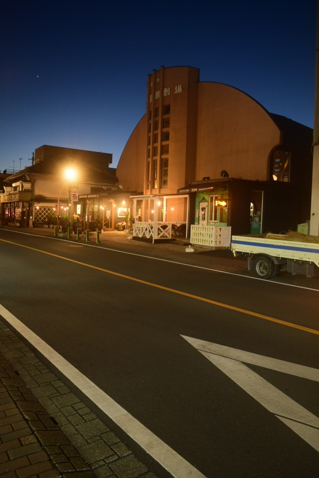 埼玉県秩父市の旧松竹秩父国際劇場(昭和モダン建築探訪)_f0142606_04201355.jpg