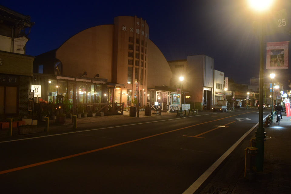 埼玉県秩父市の旧松竹秩父国際劇場(昭和モダン建築探訪)_f0142606_04213032.jpg