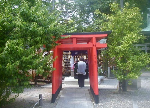 ●神社の造形―北野天満宮の文子社、神明社、絵馬掛所、牛舎_d0053294_13474934.jpg