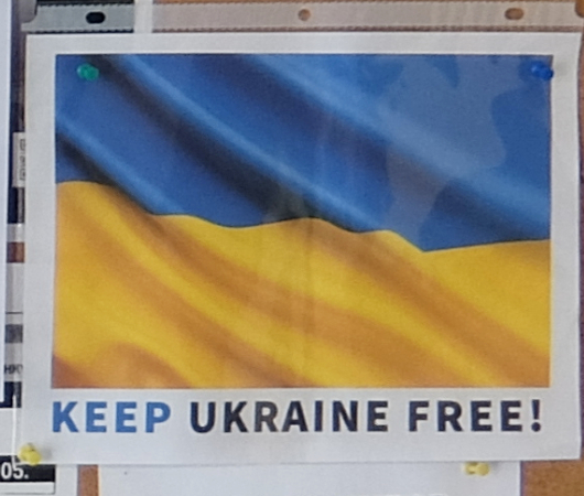 NYの『リトル・ウクライナ』エリアで見かけたウクライナ支援関連の様子_b0007805_02340119.jpg