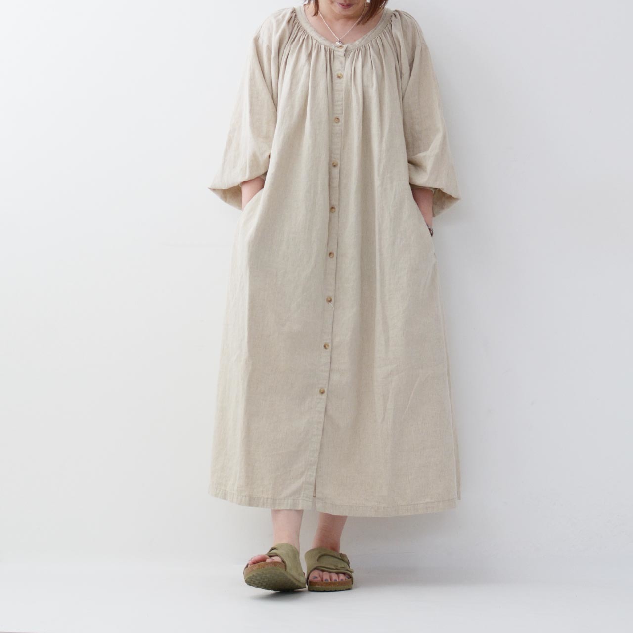 orslow[オアスロウ] COTTON LINEN SMOCK DRESS KINARI [00-9528-66]_f0051306_22415812.jpg