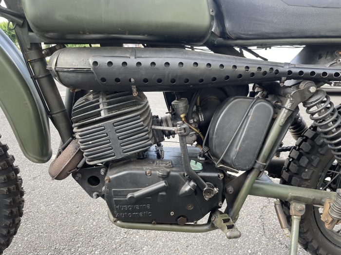 CBX400F 当時物の純正品のCBX400Fのヘッドライトステー＆ウインカー