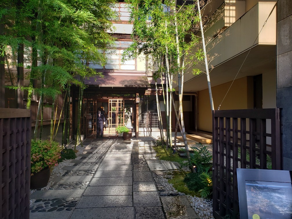 学友と川床_c0160277_01321668.jpg