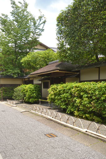 今日庵の兜門 : 日日日影新聞 (nichi nichi hikage shinbun)