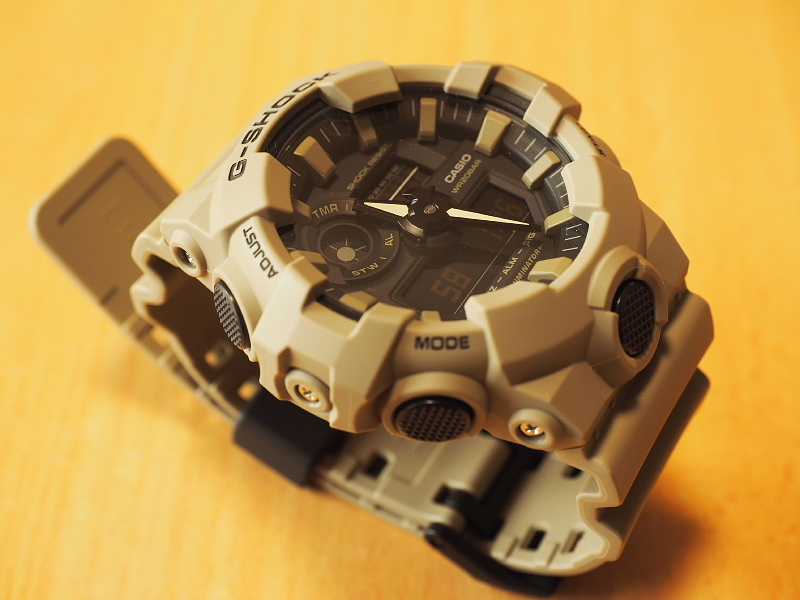 【G-SHOCKコレクション⑦】国内未発売のアウトドアカラー「 GA-700CA-5A」”サンドベージュ”_b0008655_16415097.jpg