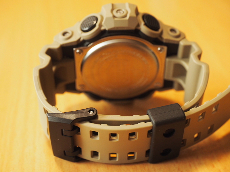 【G-SHOCKコレクション⑦】国内未発売のアウトドアカラー「 GA-700CA-5A」”サンドベージュ”_b0008655_16425605.jpg