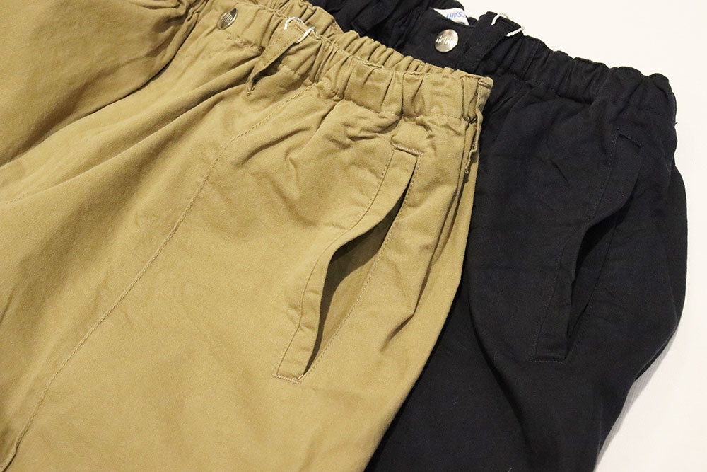Necessary or Unnecessary \" PIN TUCK SHORTS \"_b0122806_13174786.jpg