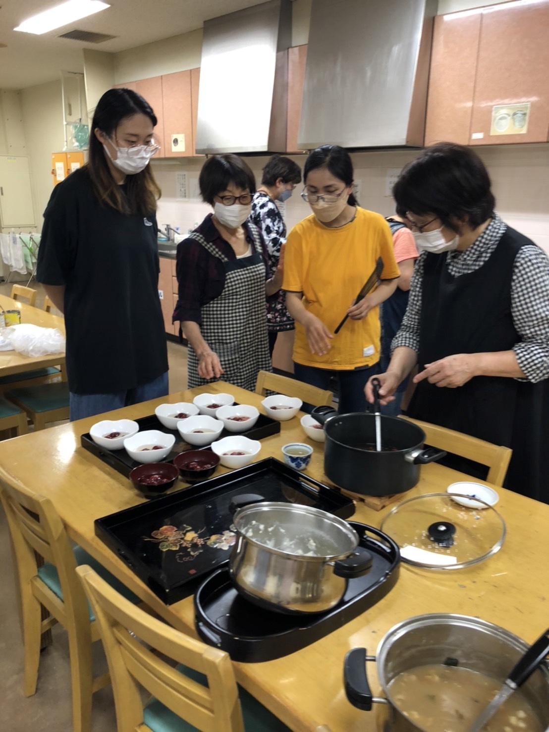 料理大会をおこないました! 水曜昼教室_e0175020_11503344.jpg