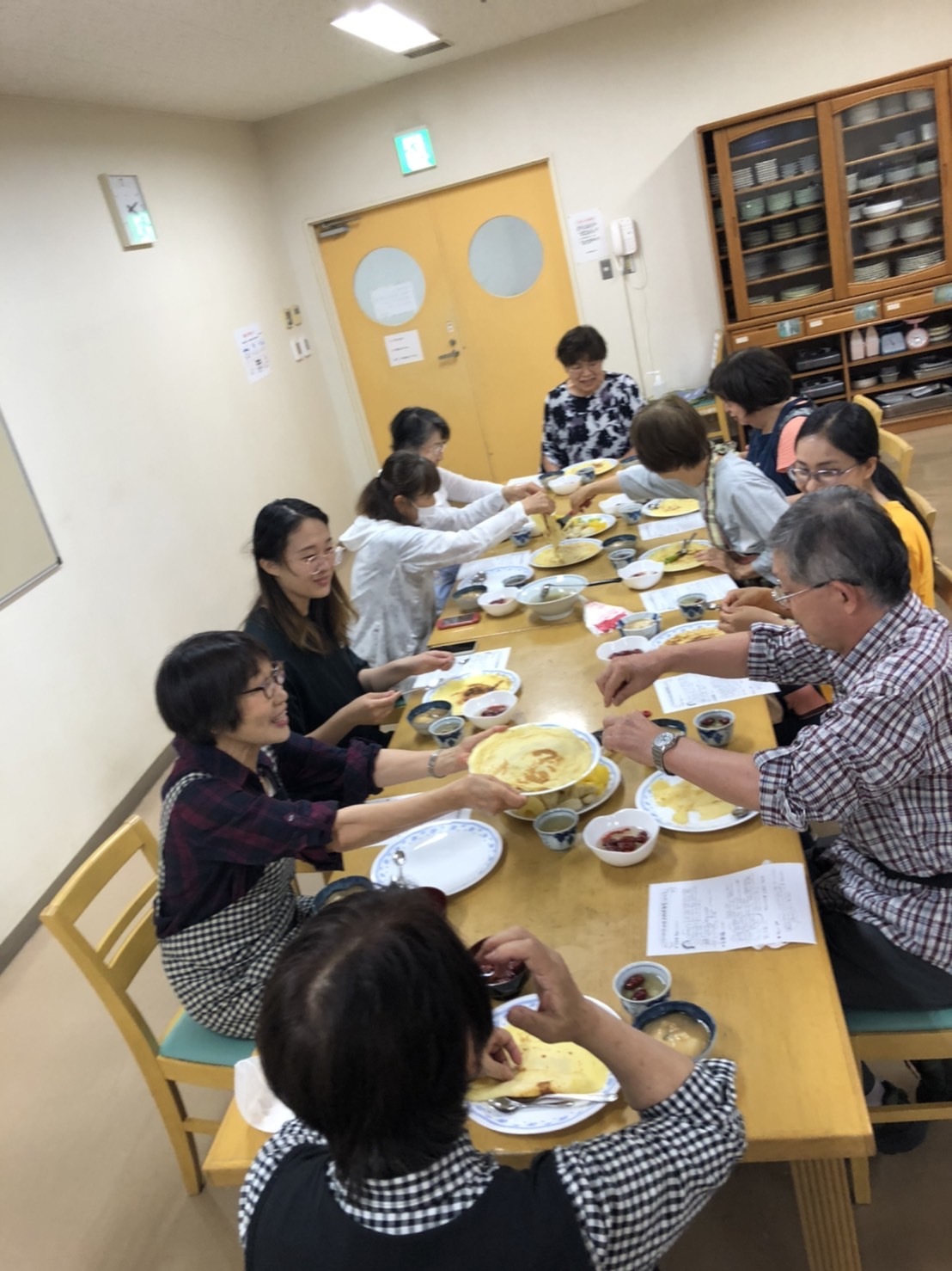 料理大会をおこないました! 水曜昼教室_e0175020_12352095.jpg