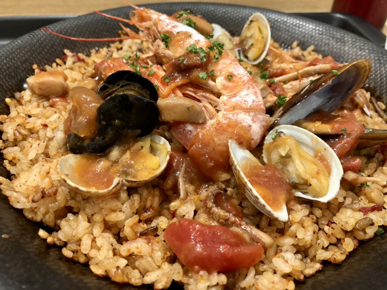 【グランドゥーカで魚介のパエリア】テラスモール湘南_b0009849_23341734.jpeg