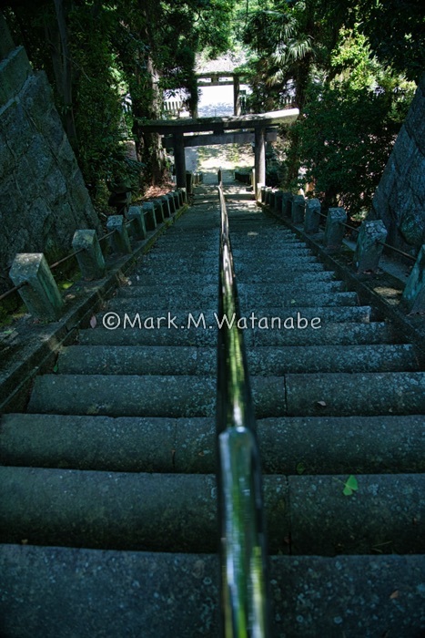 横島熊野座神社-鳥居と石段_e0135098_19303998.jpg