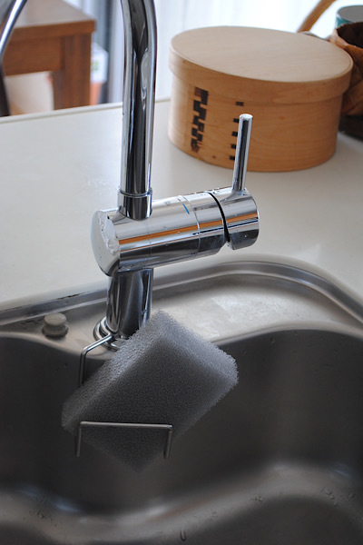 ソファのカバーを洗う | それとお気に入りスポンジ、新色買いました_b0351624_17194170.jpeg
