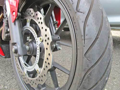 CBR400R.Ninja650...バトラックス　リアタイヤ　中古 CBR400Rのタイヤ交換 : アコードワゴンとCBR400RとNS50Fと