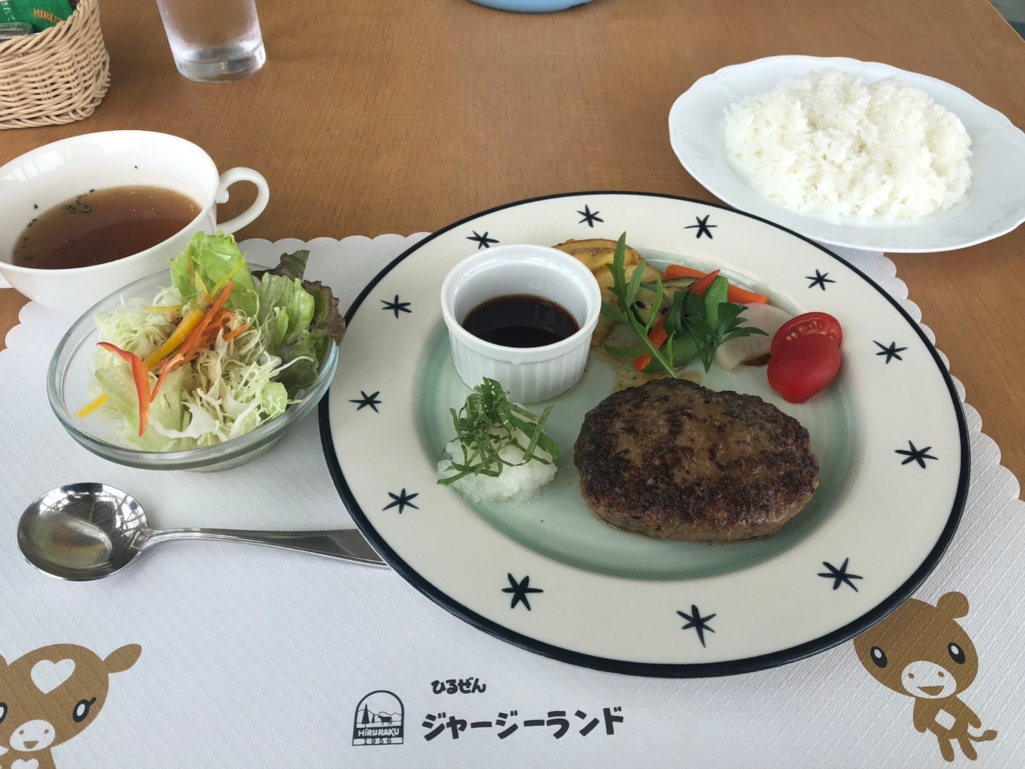 蒜山ジャージランドで、ランチと散策_c0116915_23585275.jpg