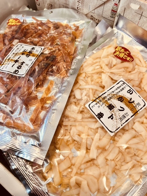6月22日 やすいよやすいよ〜!_e0318040_15371626.jpeg