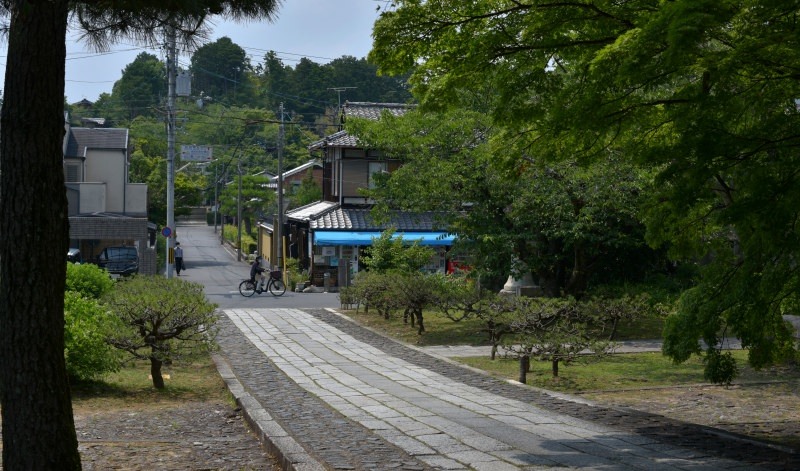 貧乏物語」 ー 河上肇が歩いた真如堂への道？ : 京都迷路案内