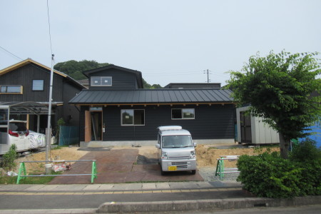 「汐手が丘の家」外部足場解体_b0179213_13573576.jpg