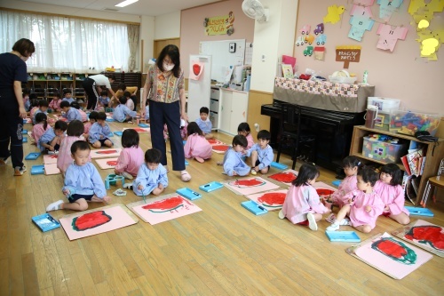 絵画指導 鳳幼稚園