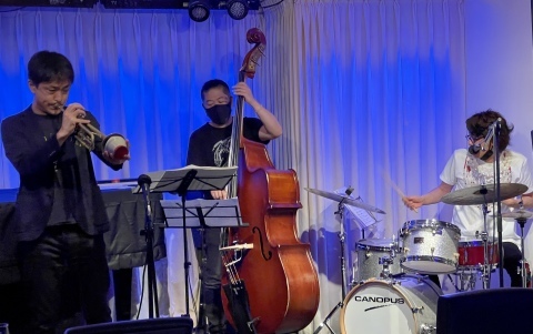 Jazzlive Comin ジャズライブ　カミン　広島　6月27日はジャムセッションです。_b0115606_10344039.jpeg