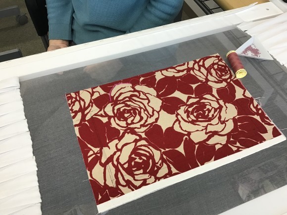【オートクチュールリュネビル刺繍・オートクチュールビーズ刺繍】生徒さんの作品です♪_c0357605_13413267.jpg