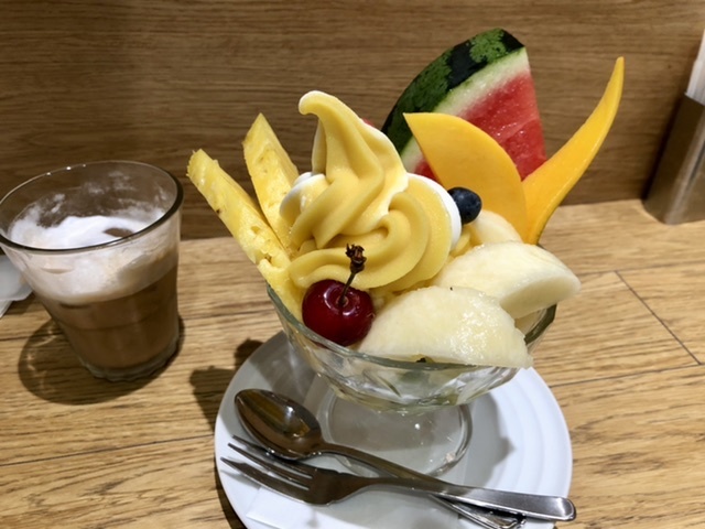 【果実園で日替わりソフトagain】_b0009849_12234002.jpeg