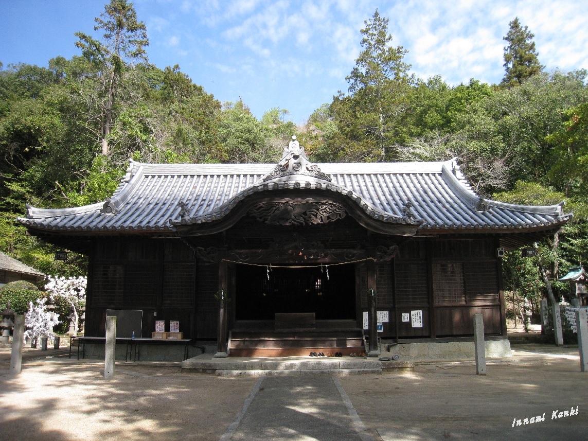 由 加 神社 和 気