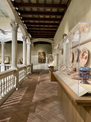 メトロポリタン美術館：スペインのお城のパティオ再現_c0408587_08354258.jpg