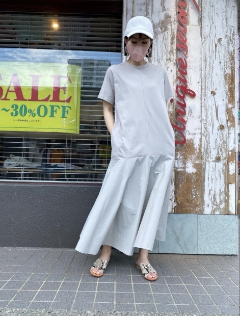 【Dignite Collierディニテコリエ】異素材ワンピース入荷です。_c0204280_12273771.jpg