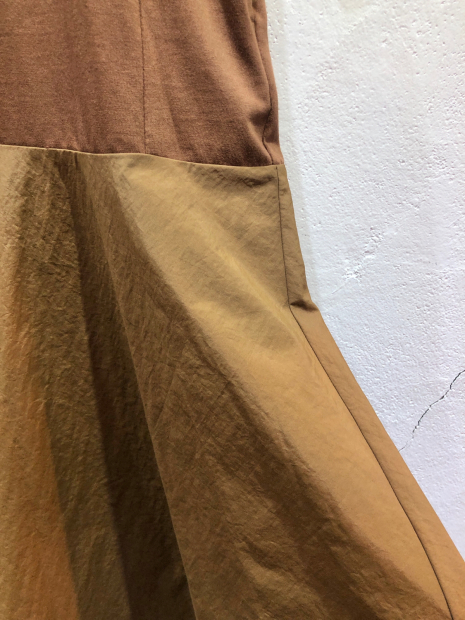 【Dignite Collierディニテコリエ】異素材ワンピース入荷です。_c0204280_12562443.jpg