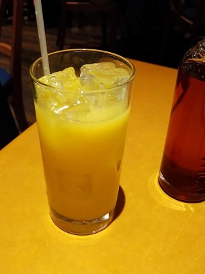 三越前 ピッツェリア ポンテ チェントロのリコッタチーズのマルゲリータ_f0112873_22262094.jpg