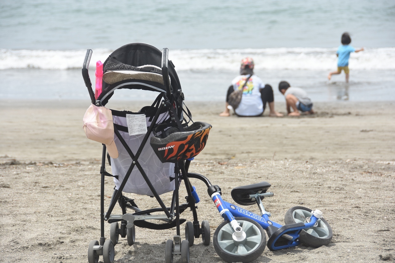 逗子海岸 海開き前の休日_d0065116_20410001.jpg