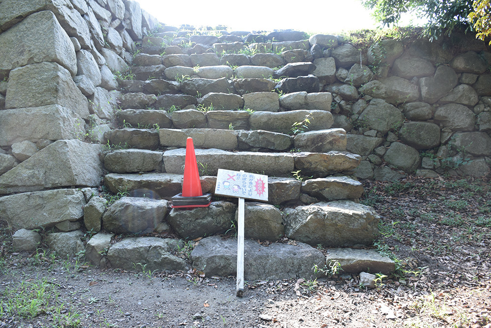 若狭の海城、小浜城跡を歩く。 その3 ~本丸石垣~_e0158128_18582241.jpg