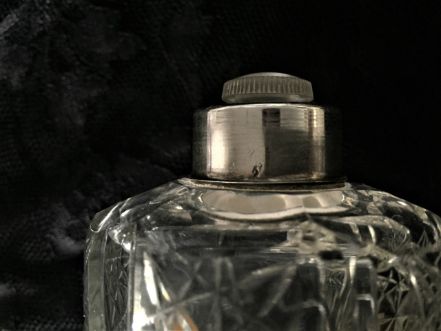クリスタル香水瓶 95,96 : スペイン・バルセロナ・アンティーク gyu's shop