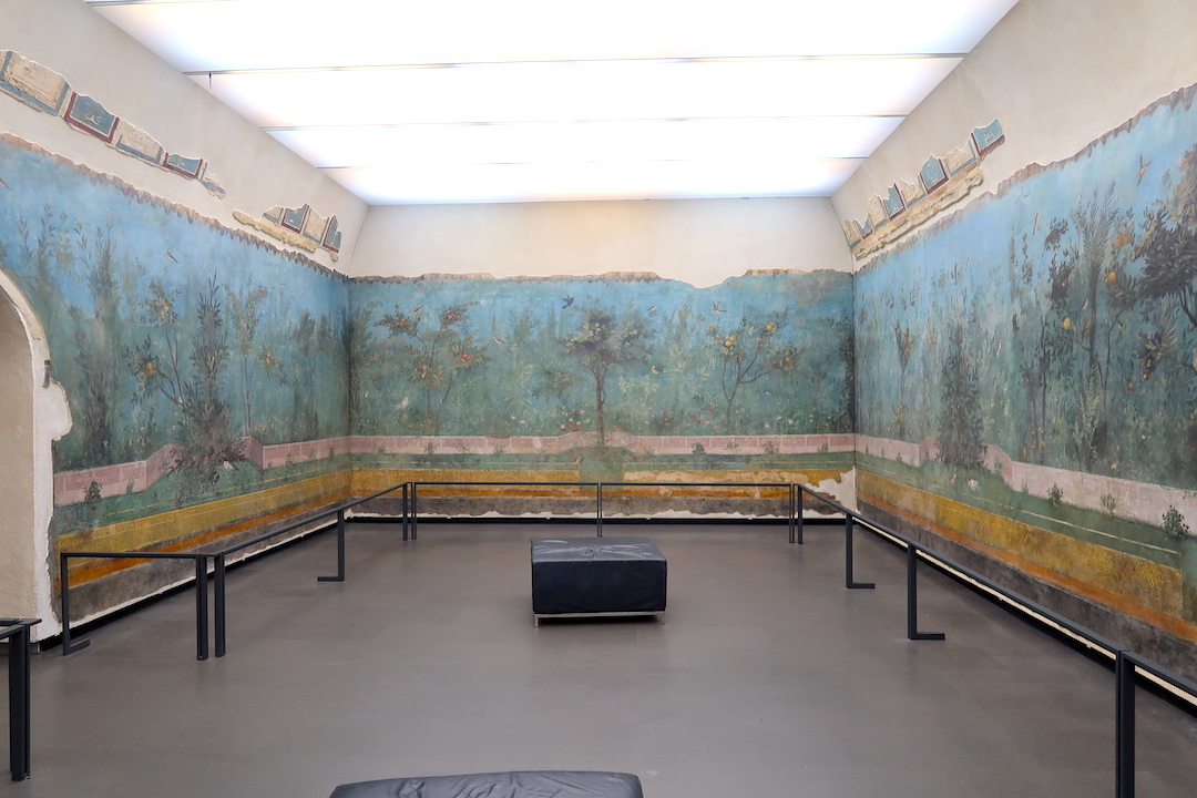 古代ローマの装飾の美しさに感嘆、ローマ国立博物館 マッシモ宮へ在外投票の後で_f0234936_23375994.jpg