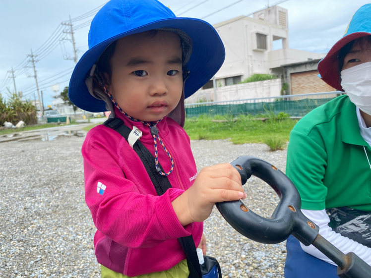 青空ようちえん〔平日〕いろいろなことに挑戦できるウィークデイ!散策に海遊び、たき火も今日は盛りだくさん!_d0363878_07184048.jpg