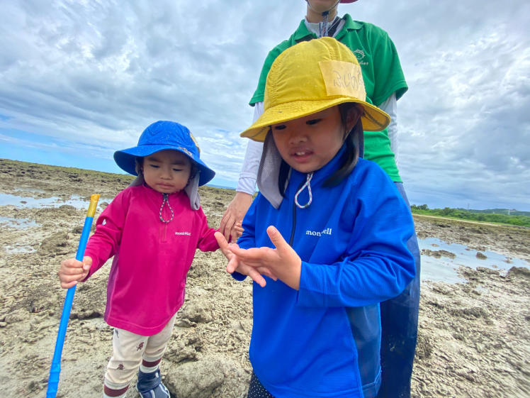 青空ようちえん〔平日〕いろいろなことに挑戦できるウィークデイ!散策に海遊び、たき火も今日は盛りだくさん!_d0363878_07231373.jpg