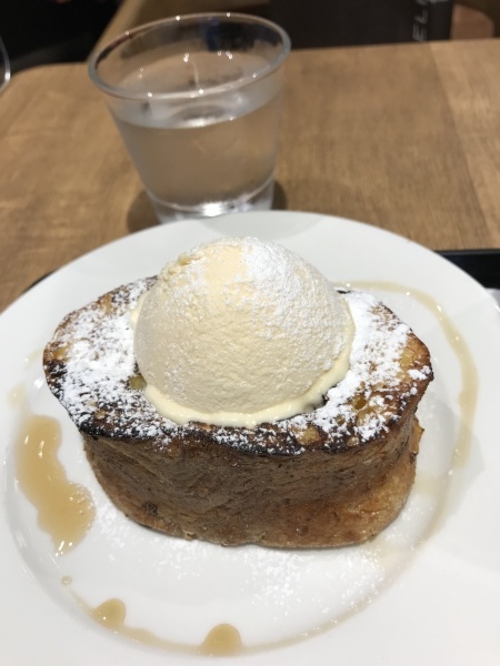 ラゾーナ　ドンクのカフェでひと休み_b0417696_18274621.jpeg