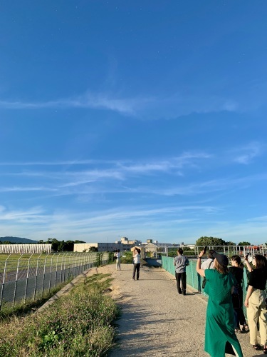 飛行機好きの聖地、千里川の土手へ_b0325640_18525344.jpg