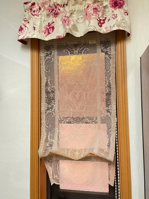 『STUDIOg』でギャザーバランス・カーテン・プレーンシェードを納めました by interior styling of bright_c0157866_19501065.jpg