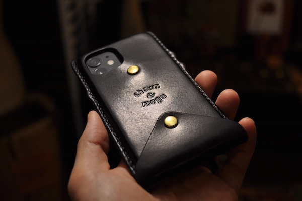 iphone 13 mini leather case_b0172633_23030897.jpg
