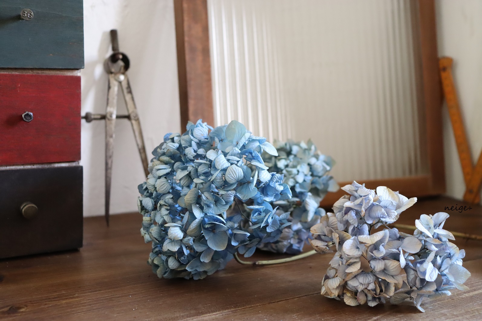 インテリアのワンポイントに「紫陽花ドライフラワー」作り。初夏の庭～YouTube動画公開_f0023333_23442260.jpg