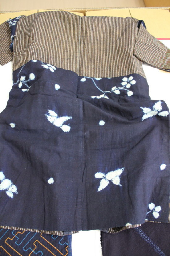 古布 木綿 藍染め 横手絞り Japanese Antique Textile cotton 古布 木綿 藍染め 横手絞り Japanese Antique Textile cotton