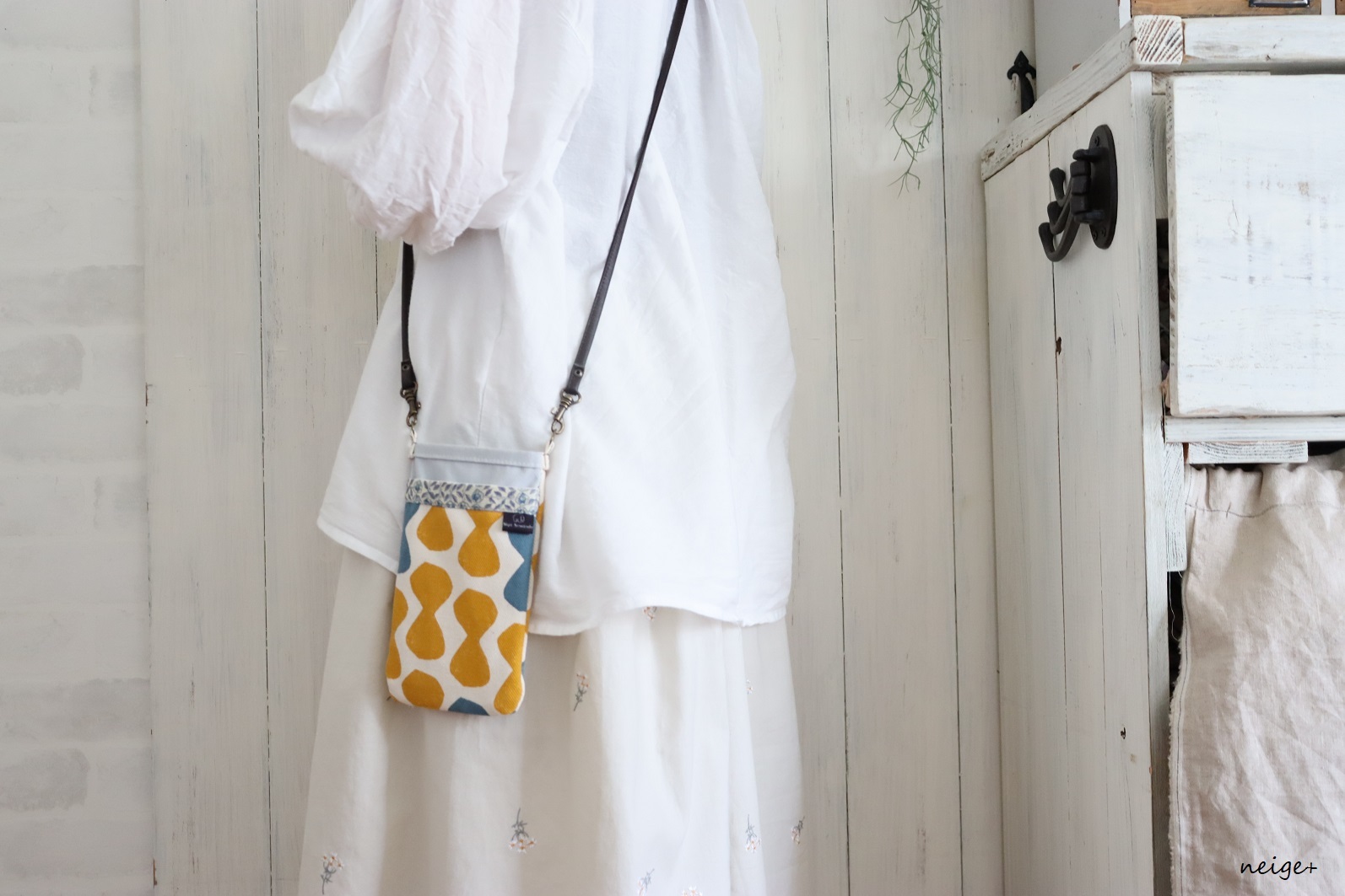 デコレクションズさんの刺繍入り生地でロングスカート作り♪久々の自分服はなんと３着分！_f0023333_22502737.jpg