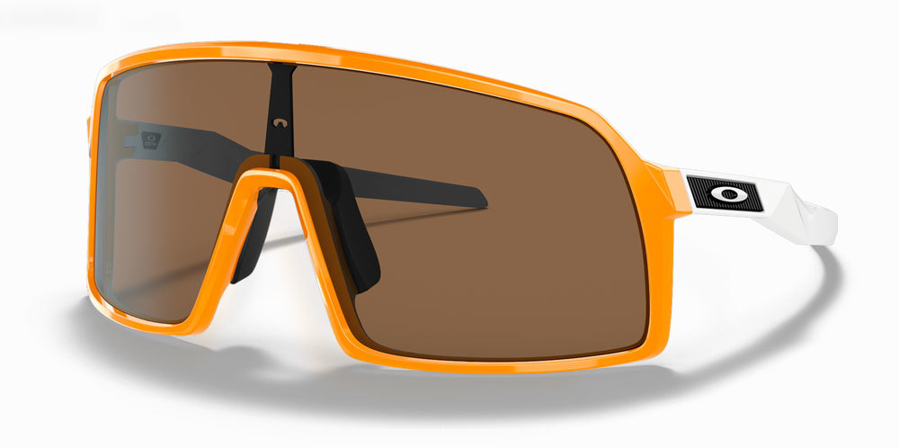 オークリーカスタムオーダー 自分だけのオリジナルカラーサングラス。カニヤ・カスタム