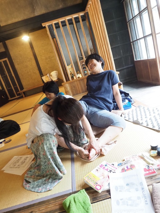 いっちゃんねる官足法足揉みワークショップ　７月１４日_c0116915_00241448.jpg