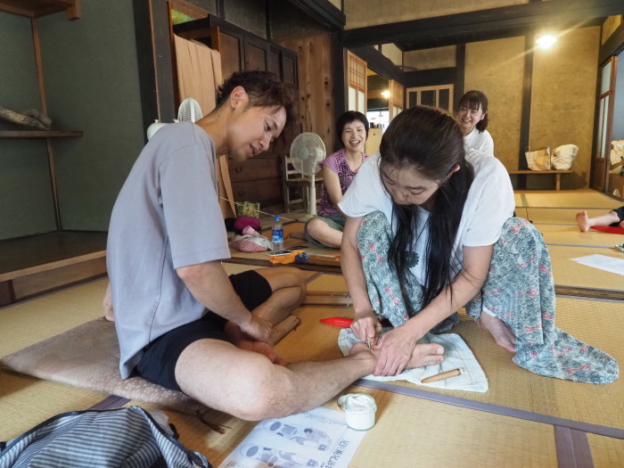 いっちゃんねる官足法足揉みワークショップ　７月１４日_c0116915_00295204.jpg