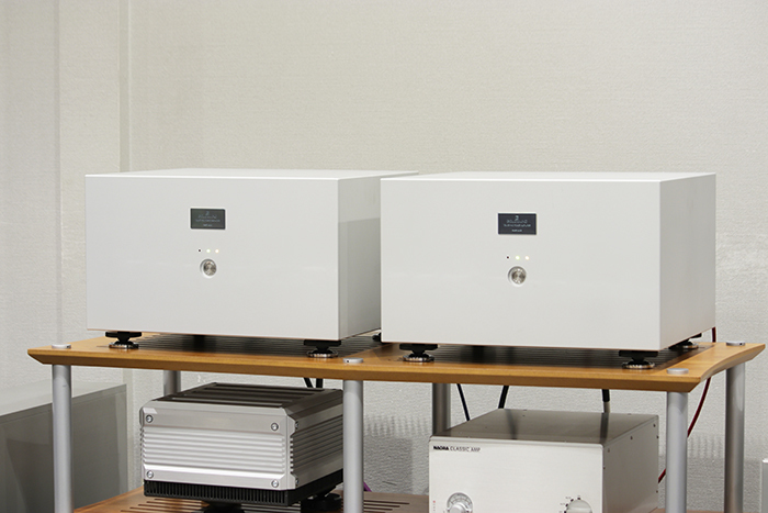 GOLDMUND TELOS 440 & MIMESIS 37S Nextgen 試聴できます。_e0404728_09561446.jpg