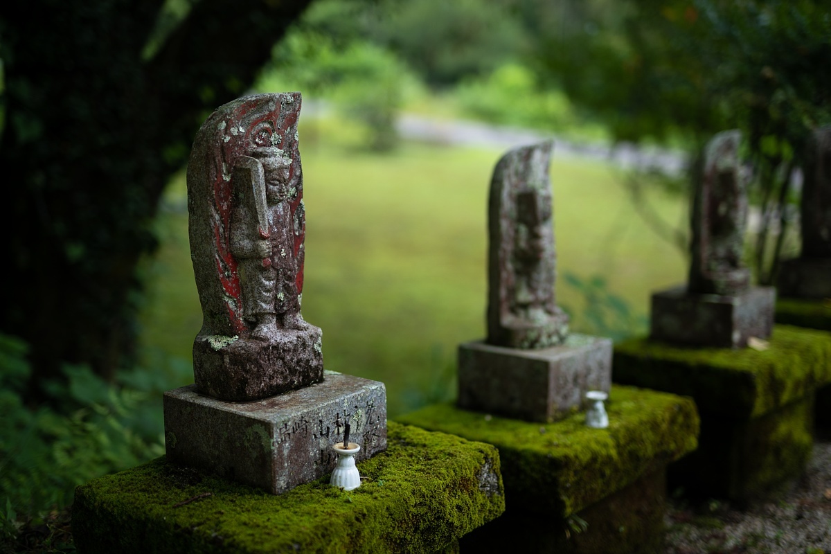 お不動さまがたくさん並ぶお寺_d0353489_22301165.jpg