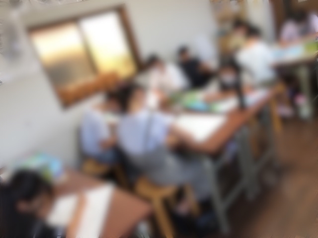 稲沢教室、児童コース、夏休みの宿題を制作中！_f0373324_11041374.jpg
